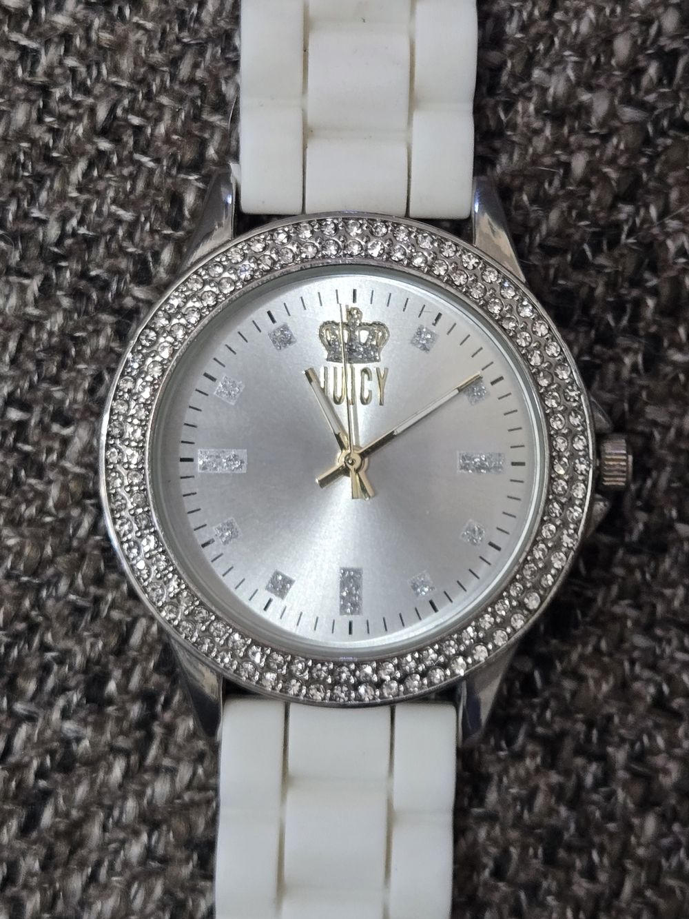 Juicy Couture White and Silver Crystal Bezel Watch It Works
